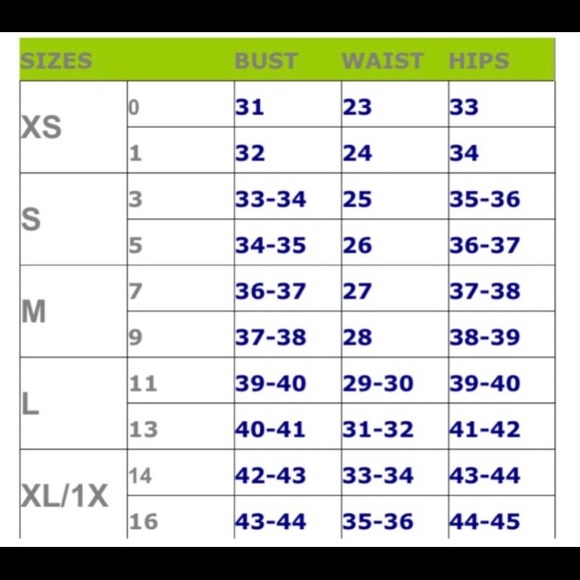 JUST IN🌞Off White Lace Trim Drawstring Short - Picture 3 of 3